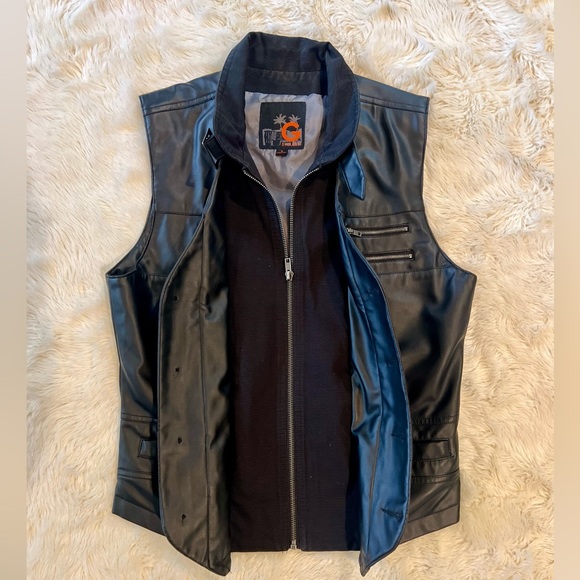 NWOT GUESS Men’s Vegan Leather Lorenzo Vest Size Small - Picture 4 of 8